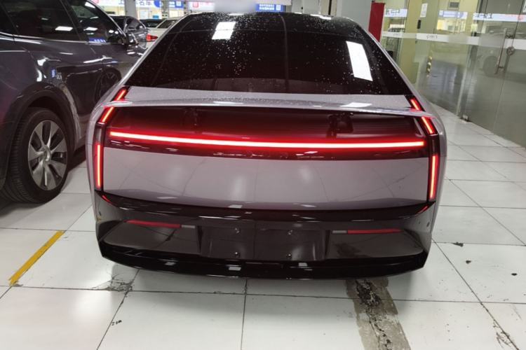 Used XPeng P7 2025 Model—750 All-Wheel-Drive High-Performance Ultra Rear