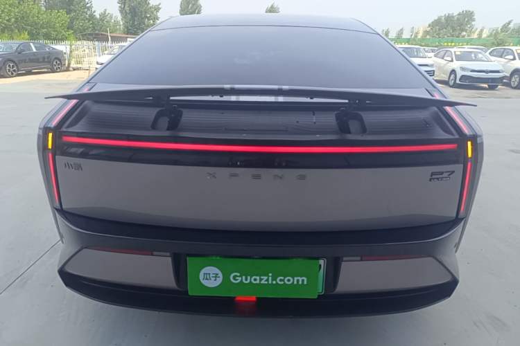 Used XPeng P7 2025 Model—750 All-Wheel-Drive High-Performance Ultra Rear