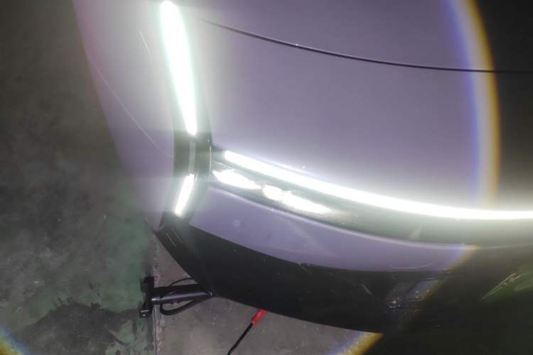 Used XPeng P7 2025 Model—820 Ultra Long Range Ultra Right Front Headlight
