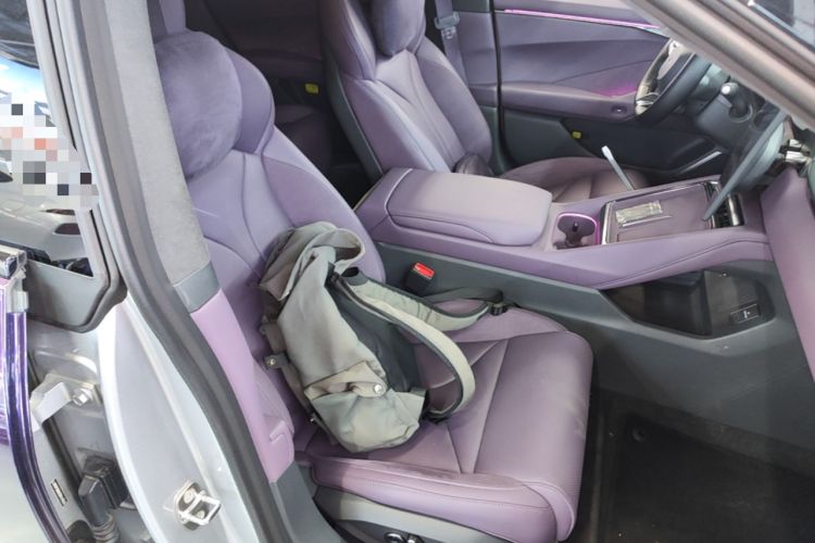 Used XPeng P7 2025 Model—702 Long Range Ultra Right Front Seat