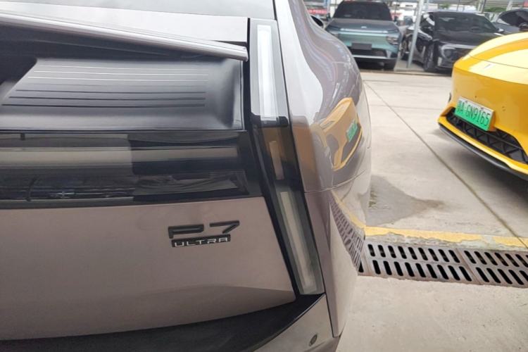 Used XPeng P7 2025 Model—820 Ultra Long Range Ultra Right Rear Taillight