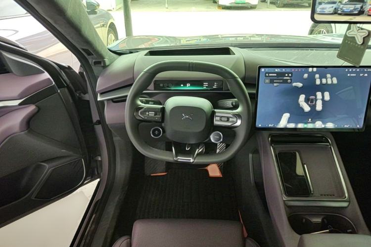 Used XPeng P7 2025 Model—820 Ultra Long Range Ultra Steering Wheel