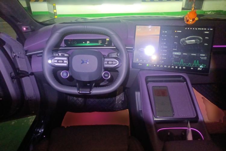 Used XPeng P7 2025 Model—702 Long Range Ultra Steering Wheel