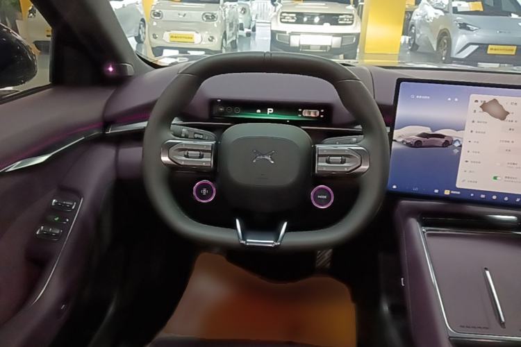 Used XPeng P7 2025 Model—820 Ultra Long Range Ultra Steering Wheel