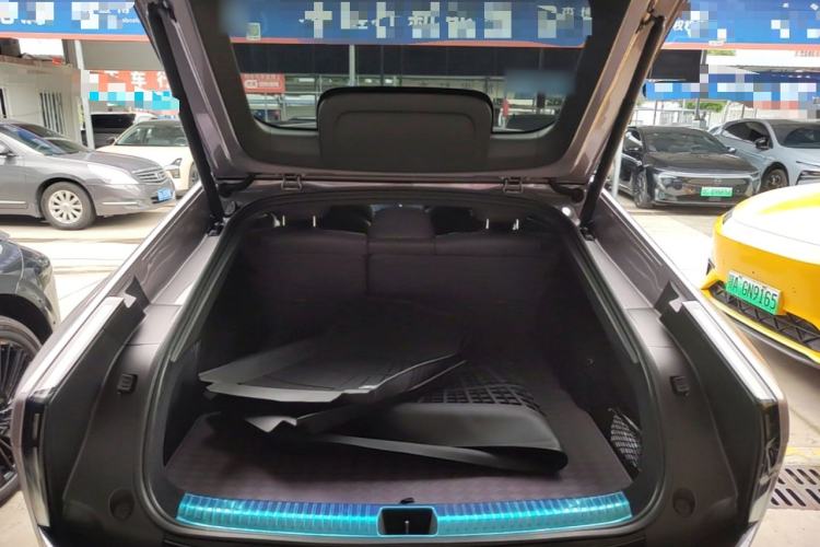 Used XPeng P7 2025 Model—820 Ultra Long Range Ultra Trunk