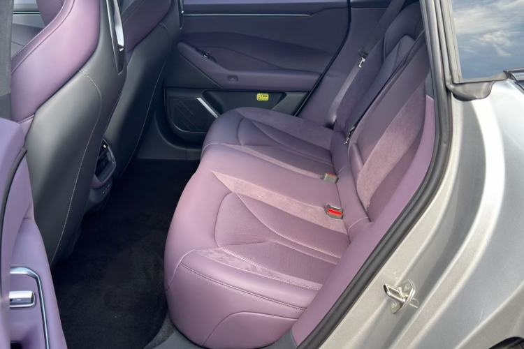 Used XPeng P7 2025 Model—750 All-Wheel-Drive High-Performance Ultra Interior 3