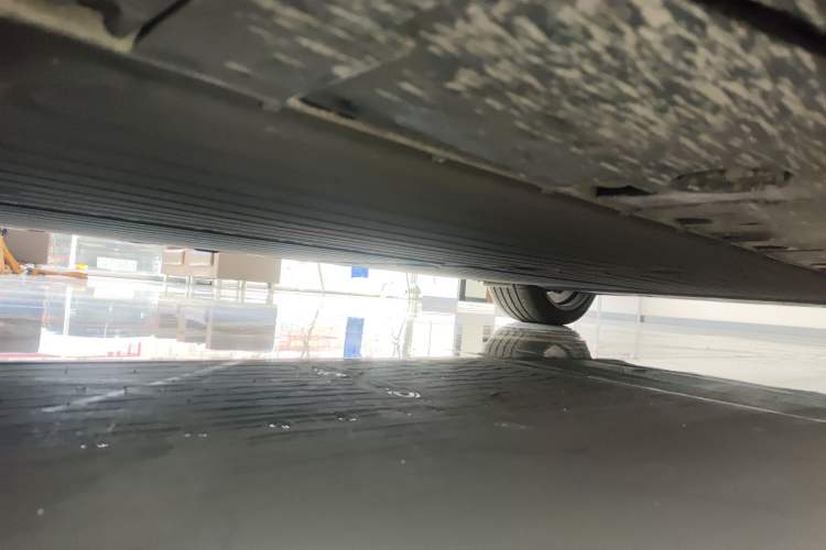 Used XPeng P7 2025 Model—702 Long Range Ultra Chassis Front Left