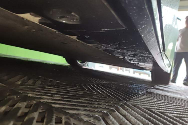 Used XPeng P7 2025 Model—750 All-Wheel-Drive High-Performance Ultra Chassis Front Left
