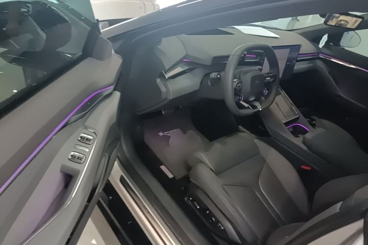 Used XPeng P7 2025 Model—820 Ultra Long Range Ultra Driver Seat