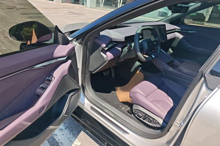 Used XPeng P7 2025 Model—820 Ultra Long Range Ultra Driver Seat