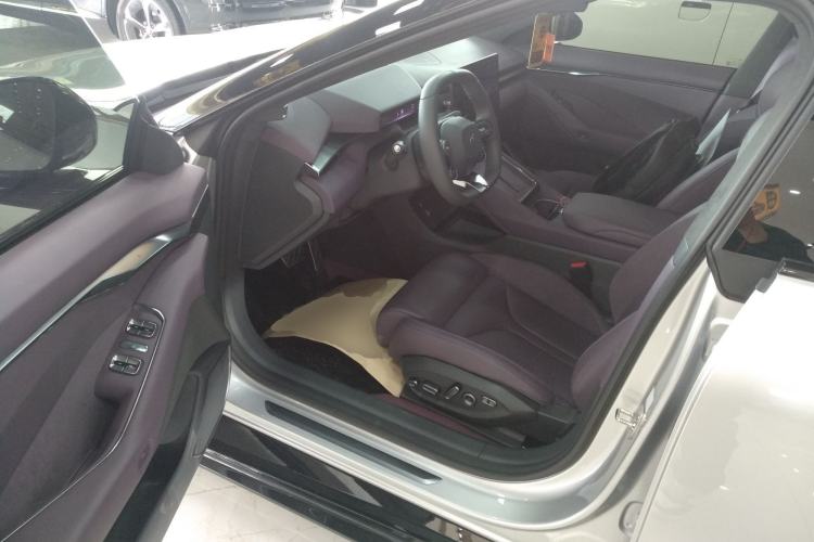 Used XPeng P7 2025 Model—702 Long Range Ultra Driver Seat