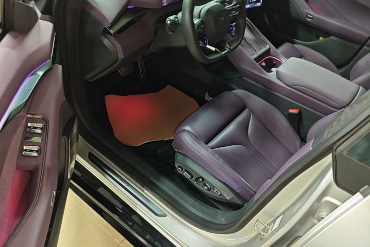 Used XPeng P7 2025 Model—702 Long Range Ultra Driver Seat