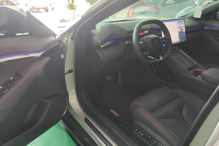 Used XPeng P7 2025 Model—702 Long Range Ultra Driver Seat