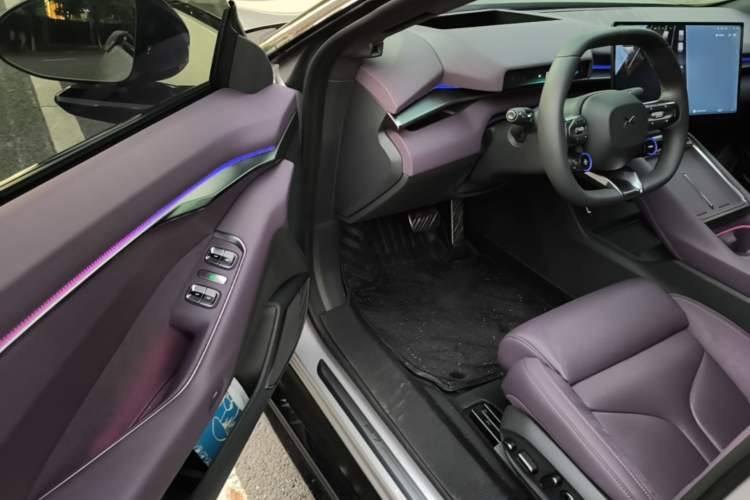 Used XPeng P7 2025 Model—820 Ultra Long Range Ultra Driver Seat