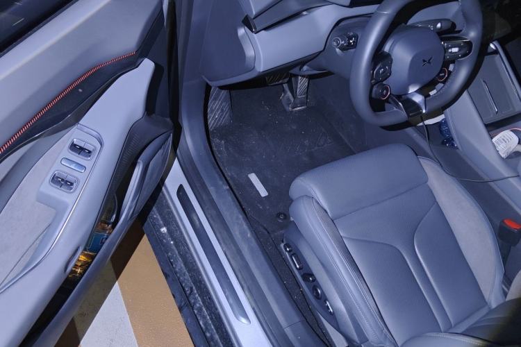 Used XPeng P7 2025 Model—702 Long Range Ultra Driver Seat