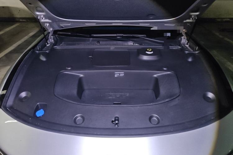 Used XPeng P7 2025 Model—702 Long Range Ultra Engine Bay