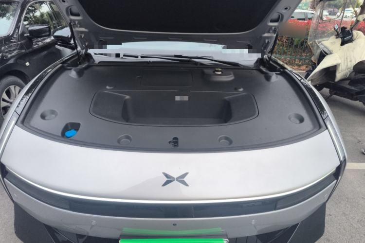 Used XPeng P7 2025 Model—702 Long Range Ultra Engine Bay