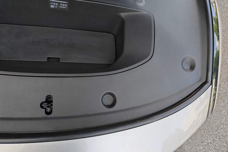Used XPeng P7 2025 Model—820 Ultra Long Range Ultra Engine Bay Left