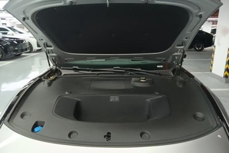 Used XPeng P7 2025 Model 702 Max Engine Bay