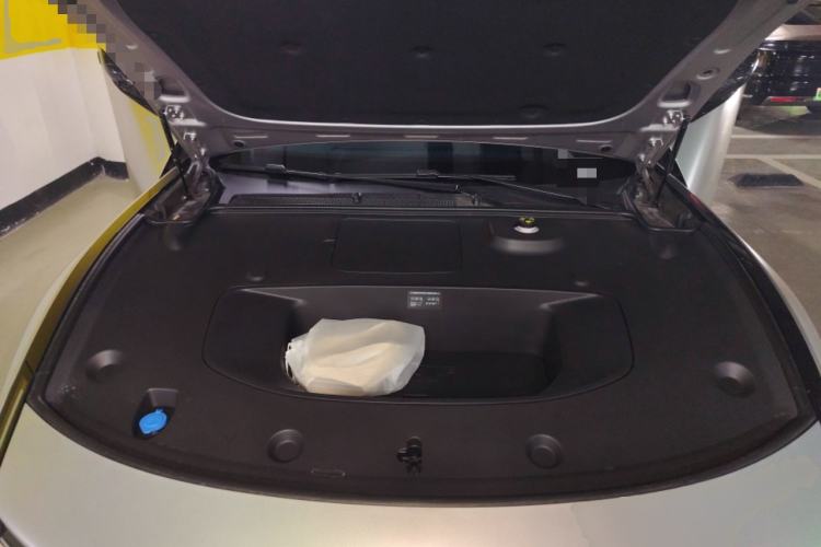 Used XPeng P7 2025 Model—750 All-Wheel-Drive Pengyi Ultra Engine Bay