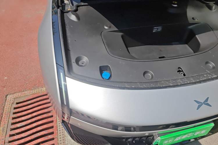 Used XPeng P7 2025 Model—750 All-Wheel-Drive Pengyi Ultra Engine Bay Right