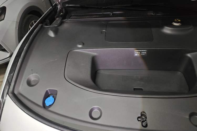 Used XPeng P7 2025 Model—702 Long Range Ultra Engine Bay Right