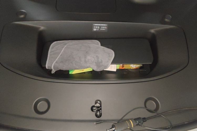 Used XPeng P7 2025 Model—702 Long Range Ultra Engine Bay