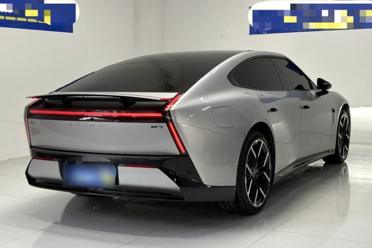 Used XPeng P7 2025 Model—750 All-Wheel-Drive High-Performance Ultra Exterior 5