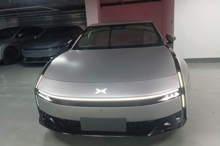 Used XPeng P7 2025 Model—750 All-Wheel-Drive Pengyi Ultra Front