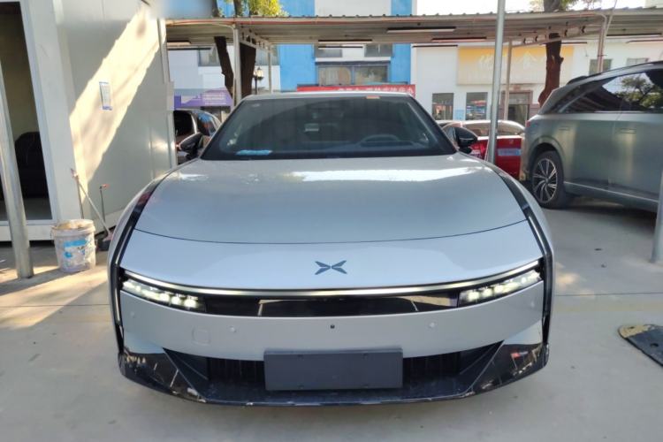 Used XPeng P7 2025 Model—750 All-Wheel-Drive High-Performance Ultra Front