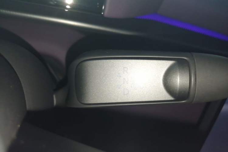 Used XPeng P7 2025 Model 702 Max Gear Lever