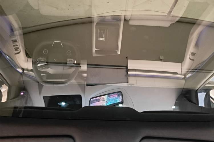 Used XPeng P7 2025 Model—702 Long Range Ultra Headliner