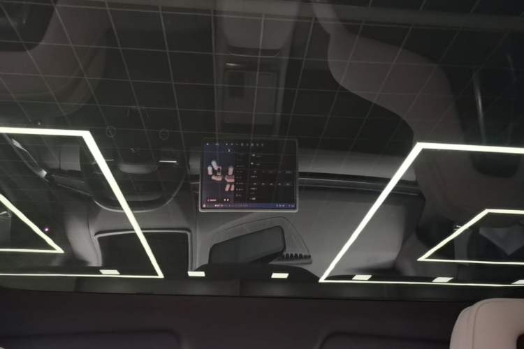 Used XPeng P7 2025 Model—702 Long Range Ultra Headliner