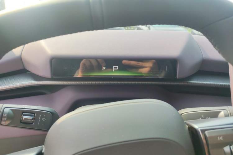 Used XPeng P7 2025 Model—820 Ultra Long Range Ultra Instrument Cluster