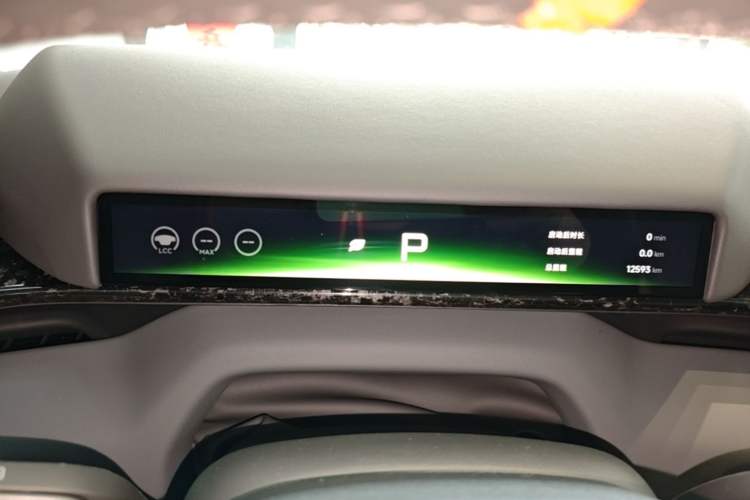 Used XPeng P7 2025 Model—750 All-Wheel-Drive Pengyi Ultra Instrument Cluster