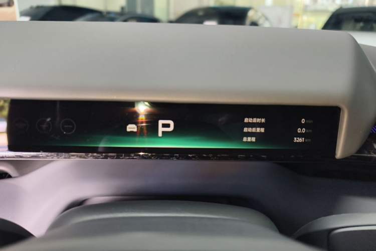 Used XPeng P7 2025 Model—750 All-Wheel-Drive Pengyi Ultra Instrument Cluster