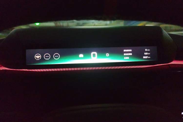 Used XPeng P7 2025 Model—750 All-Wheel-Drive Pengyi Ultra Instrument Cluster