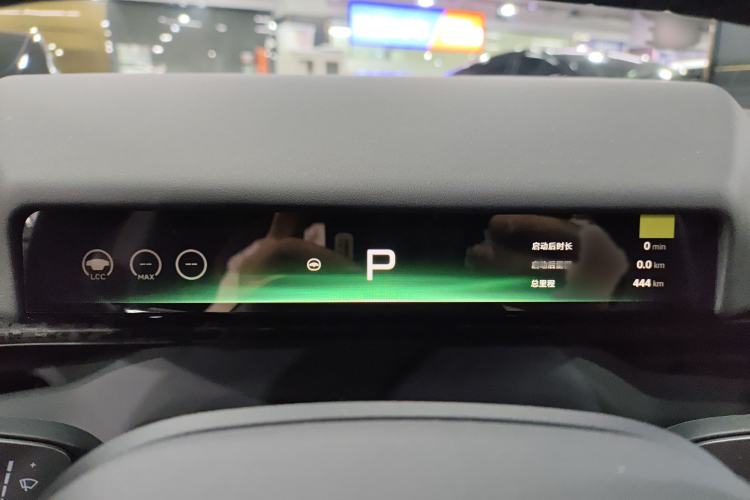 Used XPeng P7 2025 Model—750 All-Wheel-Drive Pengyi Ultra Instrument Cluster