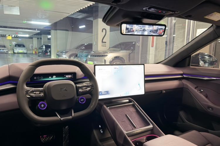 Used XPeng P7 2025 Model—820 Ultra Long Range Ultra Interior 1