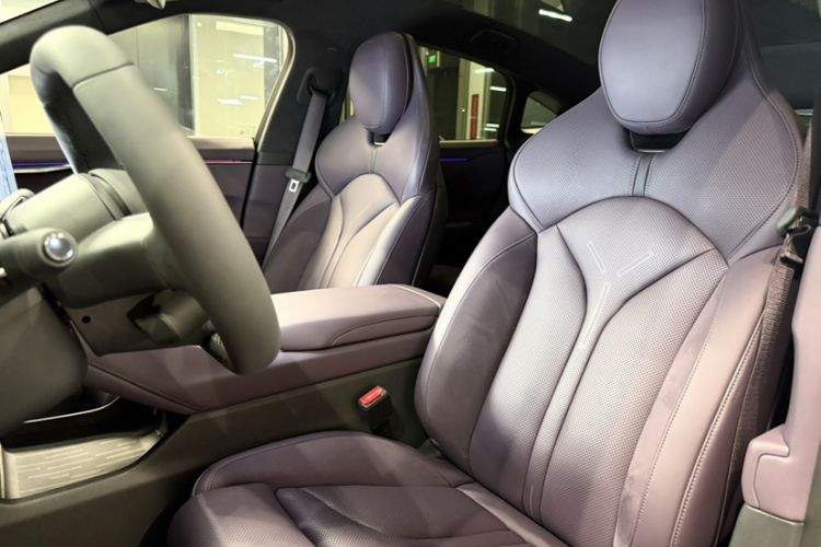 Used XPeng P7 2025 Model—820 Ultra Long Range Ultra Interior 2