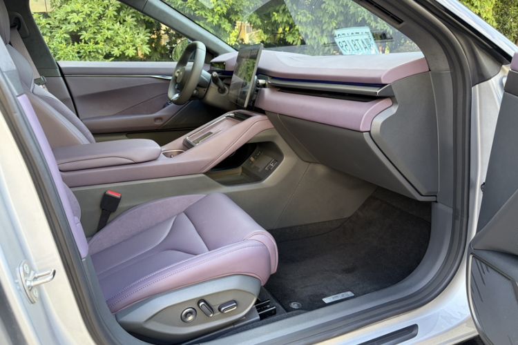 Used XPeng P7 2025 Model 702 Max Interior 5