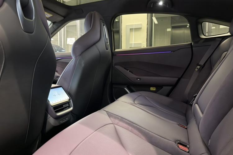 Used XPeng P7 2025 Model—820 Ultra Long Range Ultra Interior 5