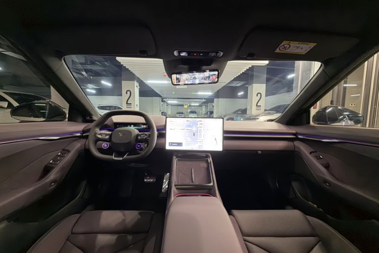 Used XPeng P7 2025 Model—820 Ultra Long Range Ultra Interior 6