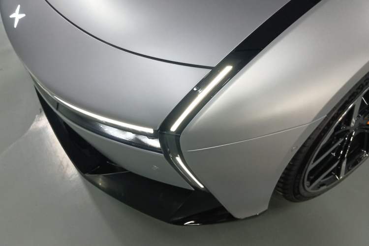 Used XPeng P7 2025 Model—750 All-Wheel-Drive Pengyi Ultra Left Front Headlight