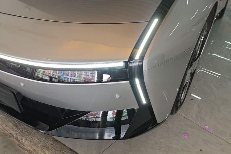 Used XPeng P7 2025 Model—702 Long Range Ultra Left Front Headlight