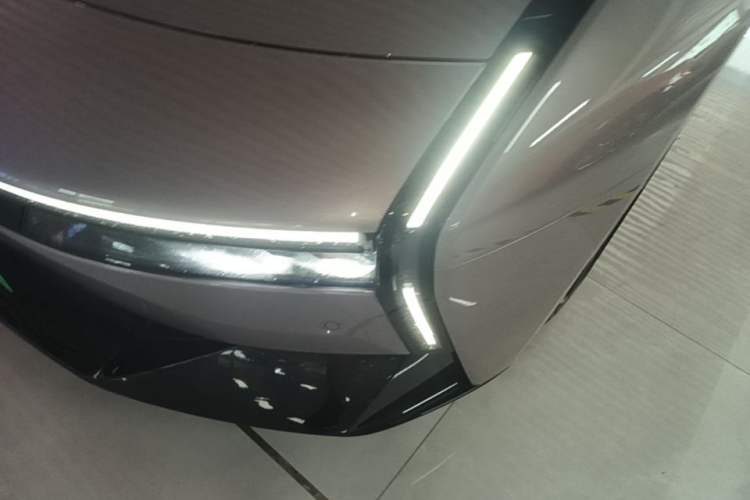 Used XPeng P7 2025 Model—702 Long Range Ultra Left Front Headlight