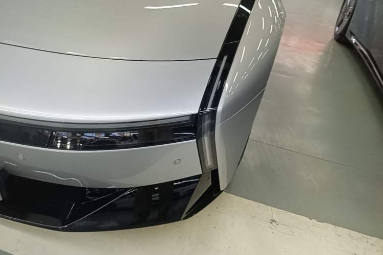 Used XPeng P7 2025 Model—820 Ultra Long Range Ultra Left Front Headlight
