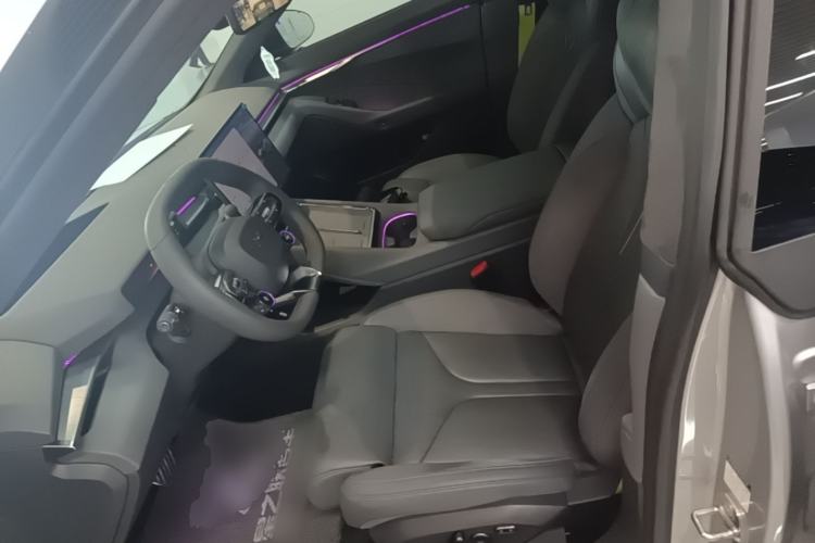 Used XPeng P7 2025 Model—820 Ultra Long Range Ultra Left Front Seat