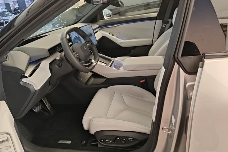 Used XPeng P7 2025 Model—702 Long Range Ultra Left Front Seat