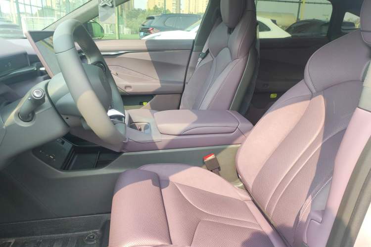 Used XPeng P7 2025 Model—820 Ultra Long Range Ultra Left Front Seat